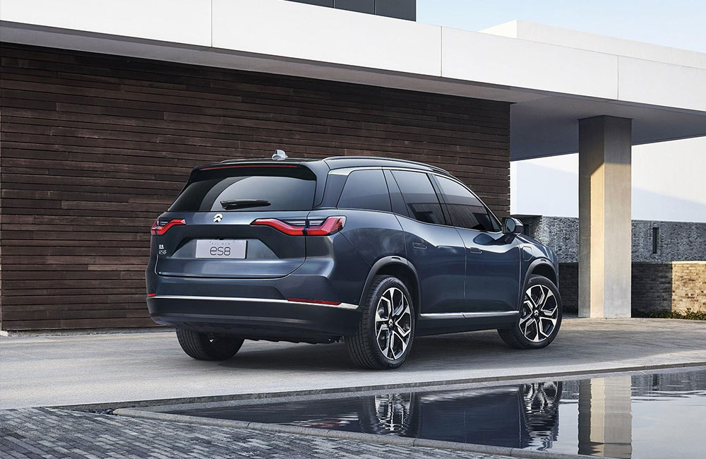 NIO ES8