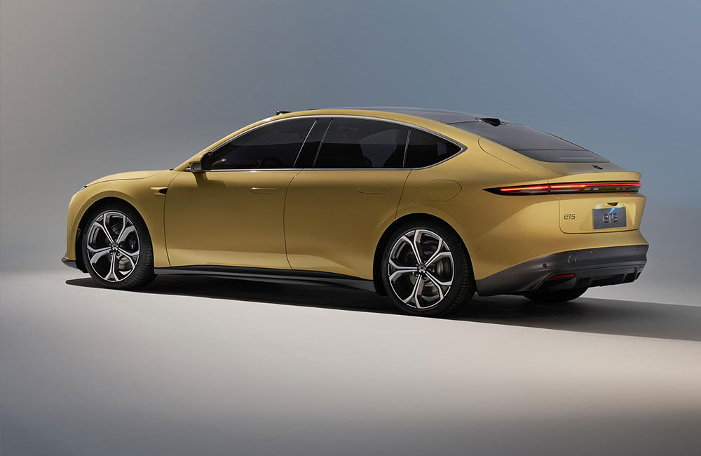 NIO ET5