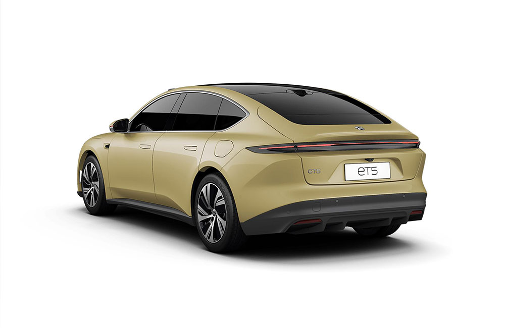 NIO ET5